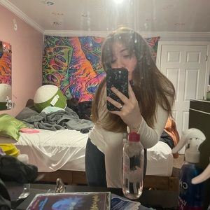 Meet your Posher, Kayla